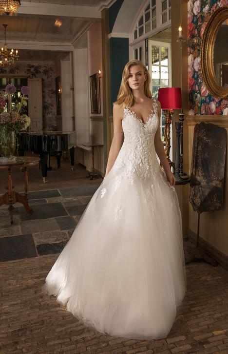 Dora Wedding Dress by Modeca Collection The Dressfinder the US