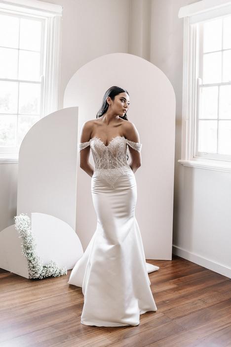 The 2021 Wedding Dress Trends Canadian Brides Need to Know